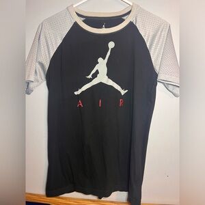 Jordan’s boys XL black and grey t-shirt